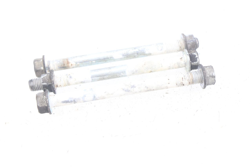 photo de SCHRAUBEN MOTOR HONDA CBR R 125 (2003 - 2006) - Technische Nahaufnahme