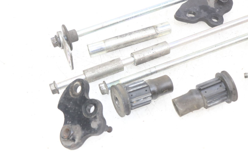 photo de MOTORWELLE HONDA FJS SILVERWING SILVER WING 400 (2009 - 2016) - Zoom auf Gebrauchszustand