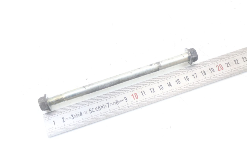 photo de SCHRAUBEN MOTOR SUZUKI GSR 750 (2011 - 2017) - Technische Nahaufnahme