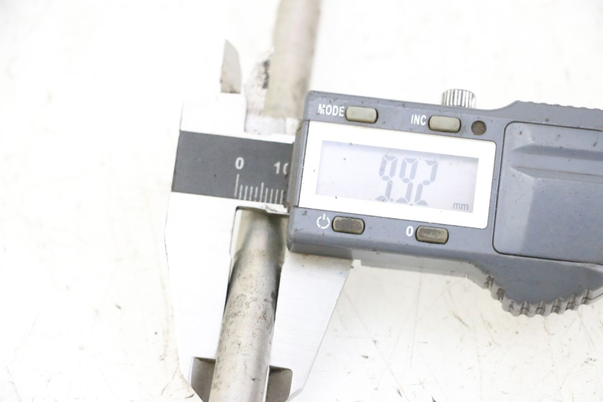 photo de SCHRAUBEN MOTOR SUZUKI GSR 750 (2011 - 2017) - Zoom auf Gebrauchszustand