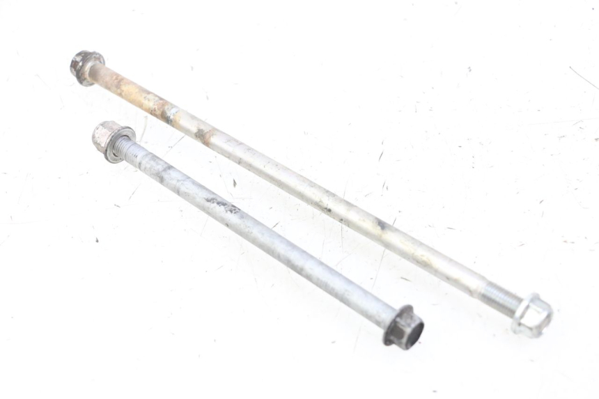 photo de SCHRAUBEN MOTOR SUZUKI GSR 750 (2011 - 2017) - Details der Befestigungspunkte