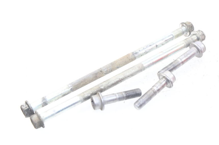 photo de SCHRAUBEN MOTOR SUZUKI GSX-R GSXR 600 (2001 - 2003) - Hauptansicht