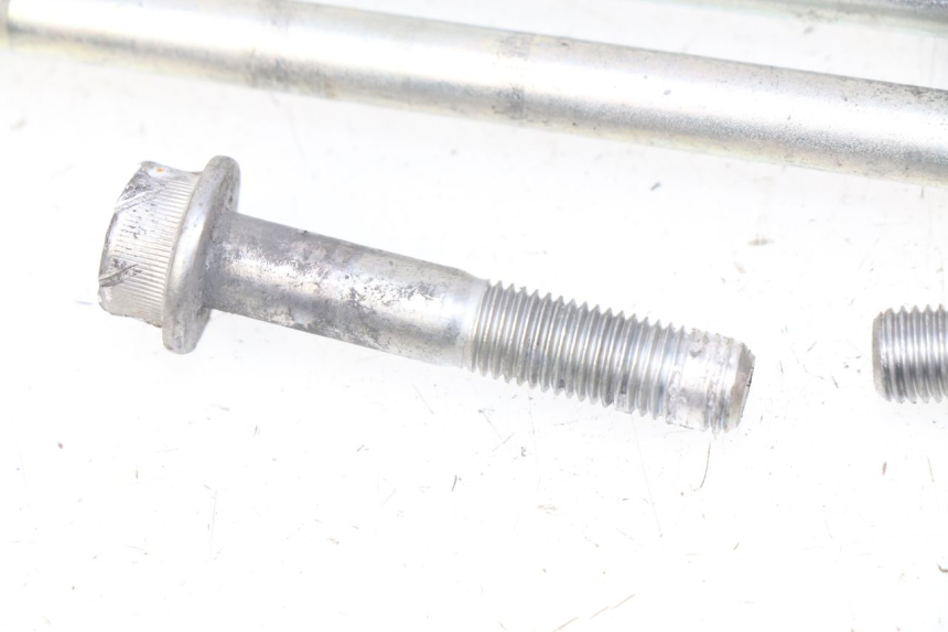 photo de SCHRAUBEN MOTOR SUZUKI GSX-R GSXR 750 (2011 - 2016) - Alternative Perspektive