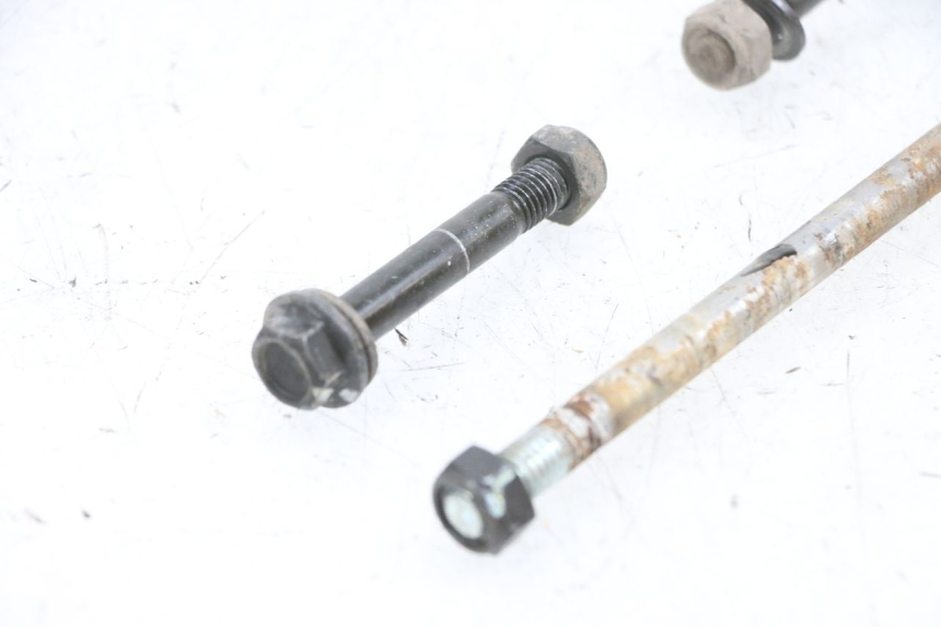 photo de SCHRAUBEN MOTOR PEUGEOT KISBEE 4T 50 (2010 - 2017) - Zoom auf Gebrauchszustand