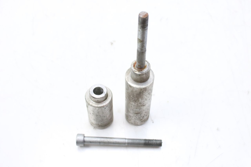 photo de SCHRAUBEN MOTOR SUZUKI SV S 650 (1999 - 2002) - Kennzeichnungen und Originalreferenzen