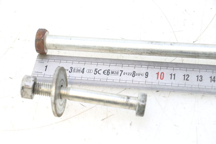 photo de SCHRAUBEN MOTOR PIAGGIO VESPA S 2T 50 (2007 - 2014) - Technische Nahaufnahme