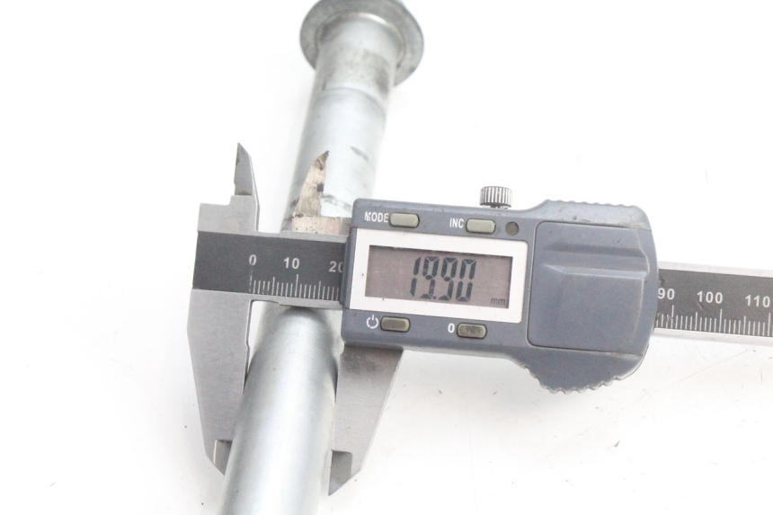 photo de HINTERRADACHSE KAWASAKI ER-6 ER6 F ABS 650 (2012 - 2016) - Technische Nahaufnahme