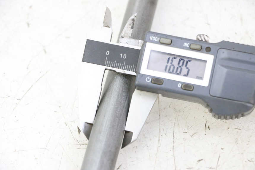 photo de HINTERRADACHSE APRILIA ETX 125 (1998 - 2002) - Detailansicht des Bauteils