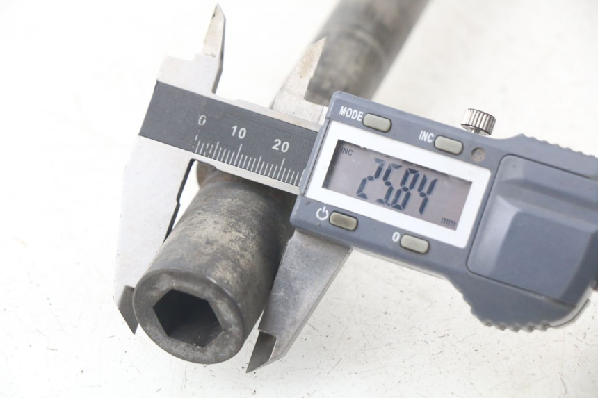 photo de HINTERRADACHSE YAMAHA FJR ABS 1300 (2006 - 2012) - Alternative Perspektive