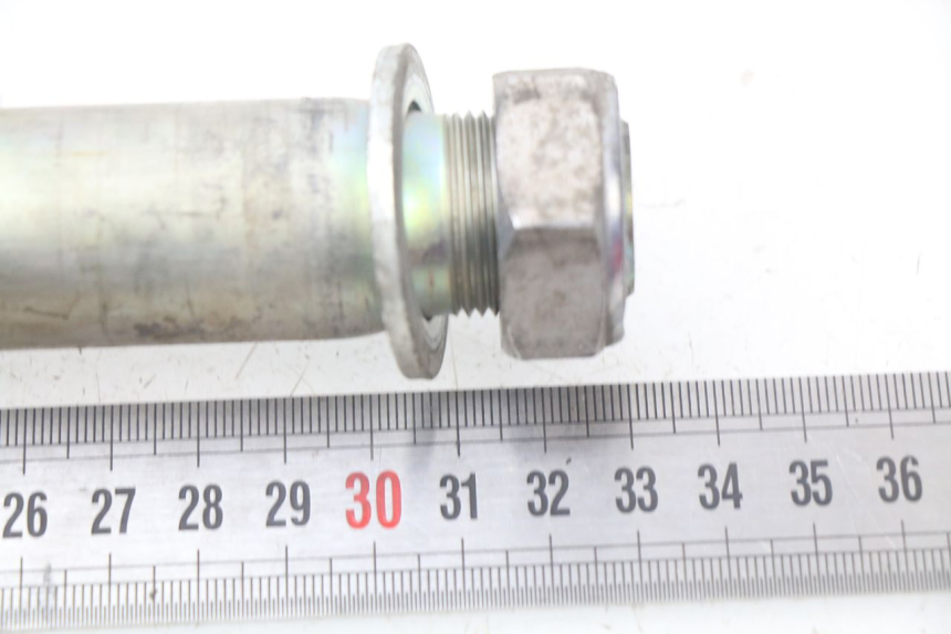 photo de HINTERRADACHSE YAMAHA FZ8 800 (2010 - 2016) - Zoom auf Gebrauchszustand