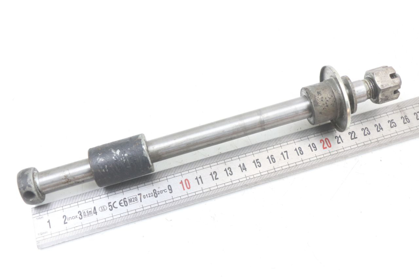 photo de HINTERRADACHSE SUZUKI GSX E 250 (1982 - 1983) - Detailansicht des Bauteils