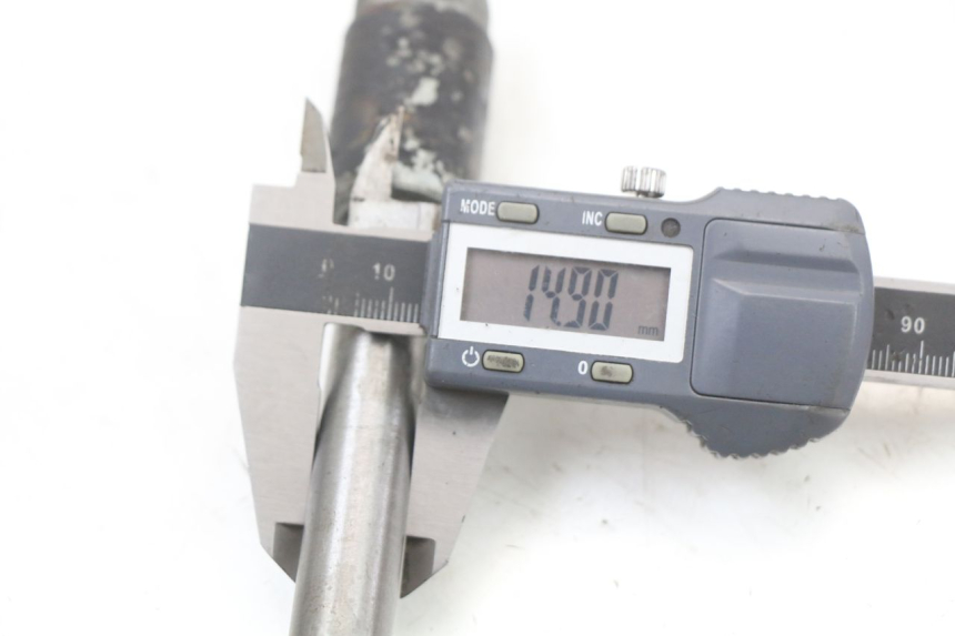 photo de HINTERRADACHSE SUZUKI GSX E 250 (1982 - 1983) - Alternative Perspektive