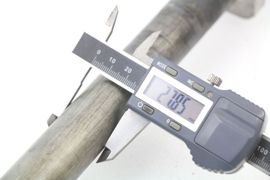 photo de HINTERRADACHSE SUZUKI GSX-R GSXR 600 (2008 - 2010) - Detailansicht des Bauteils