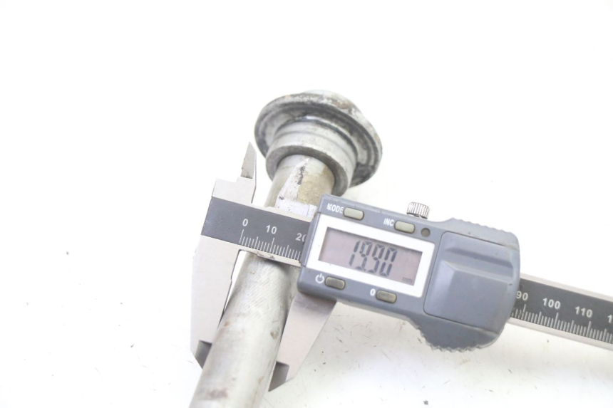 photo de HINTERRADACHSE HONDA ST PAN EUROPEAN 1300 (2002 - 2013) - Technische Nahaufnahme