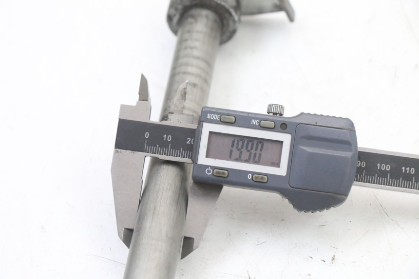 photo de HINTERRADACHSE SUZUKI GSF S BANDIT 600 (2000 - 2004) - Gesamtansicht des Produkts