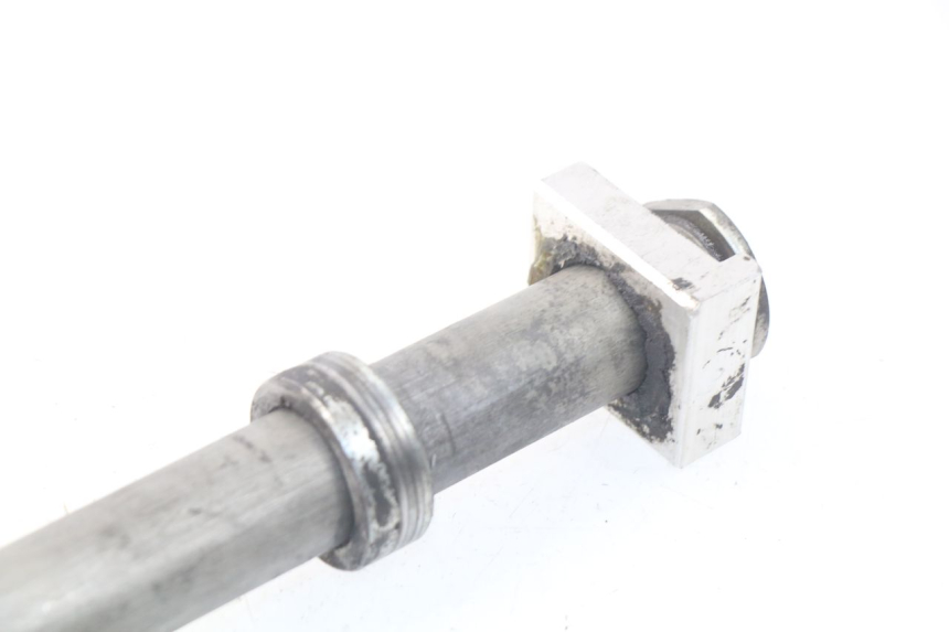 photo de HINTERRADACHSE YAMAHA TDM ABS 900 (2002 - 2014) - Details der Befestigungspunkte