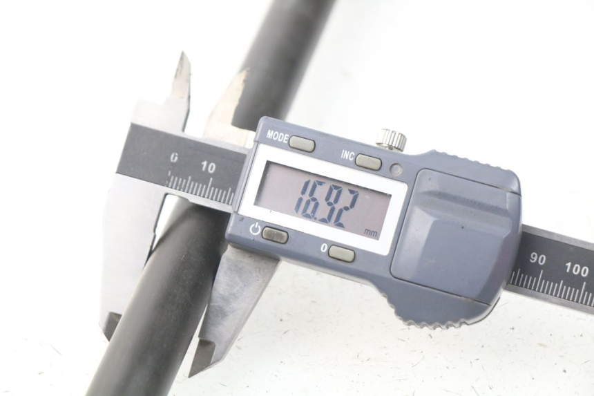 photo de HINTERRADACHSE YAMAHA XP T-MAX TMAX ABS 500 (2004 - 2007) - Technische Nahaufnahme