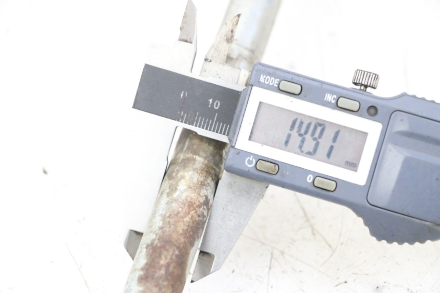 photo de HINTERRADACHSE HYOSUNG XRX 125 (2000 - 2008) - Detailansicht des Bauteils