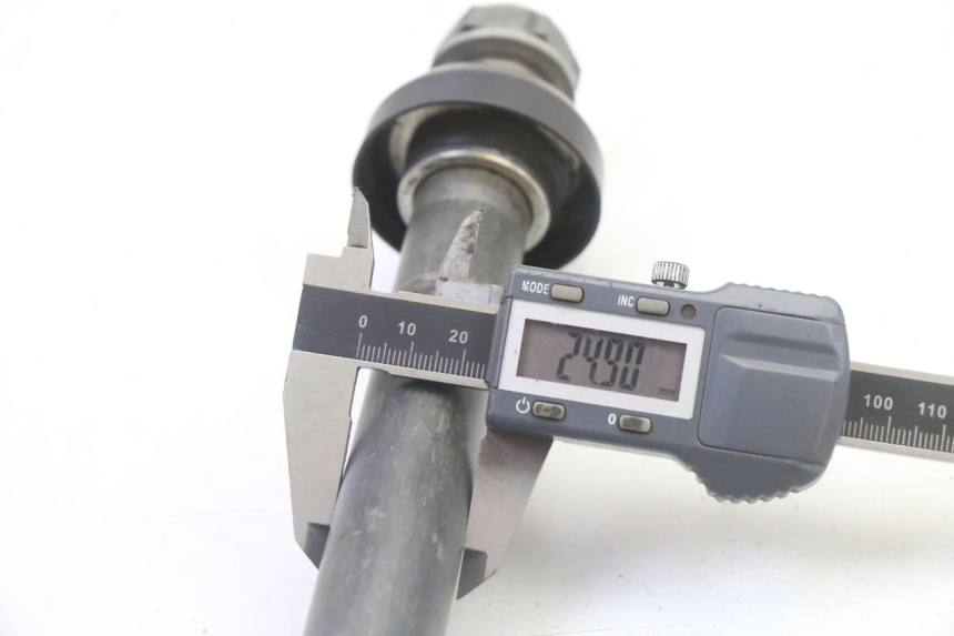 photo de HINTERRADACHSE YAMAHA YZ-F YZF 250 (2014 - 2018) - Technische Nahaufnahme