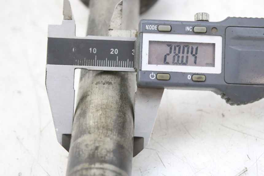 photo de HINTERACHSE YAMAHA YZF R1 1000 (2007 - 2008) - Zoom auf Gebrauchszustand