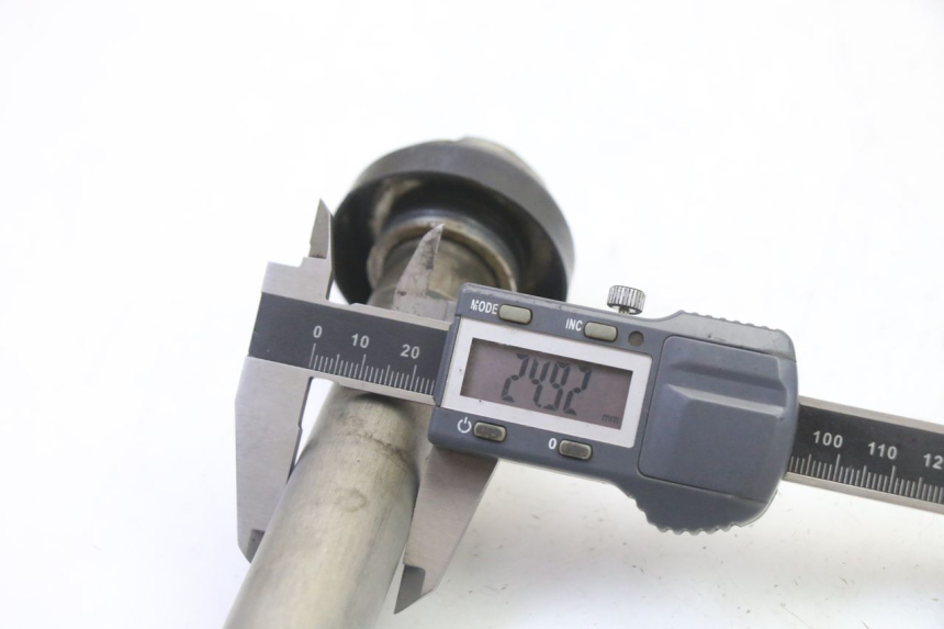 photo de HINTERRADACHSE YAMAHA YZF YZ-F 450 (2014 - 2016) - Technische Nahaufnahme