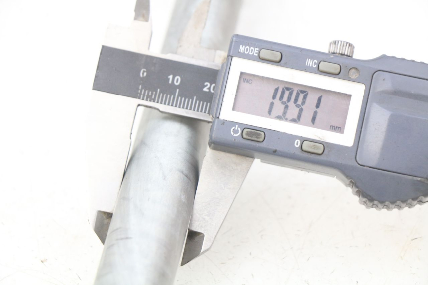 photo de HINTERACHSE KAWASAKI ZR7 ZR-7 S 750 (1999 - 2004) - Alternative Perspektive