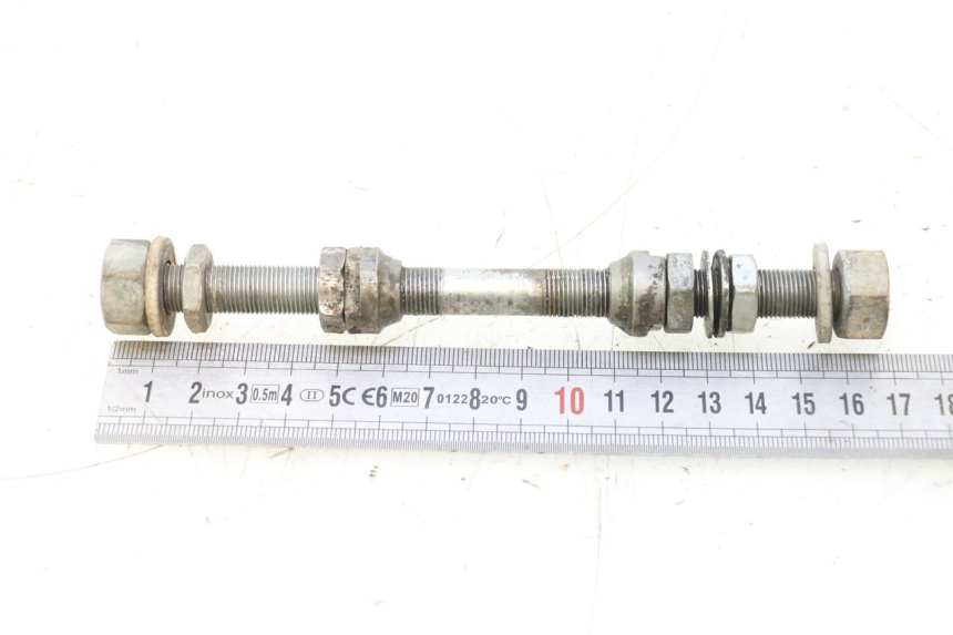 photo de VORDERRADACHSE PEUGEOT 103 SPX CLIP 50 (1989 - 1992) - Detailansicht des Bauteils