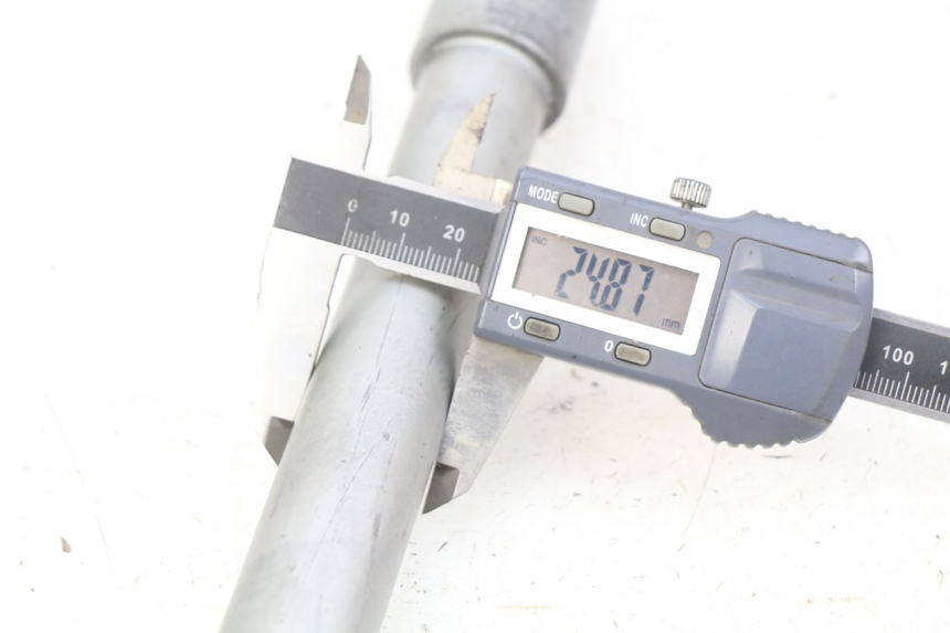 photo de VORDERACHSE HONDA CB R 1000 (2018 - 2023) - Zoom auf Gebrauchszustand