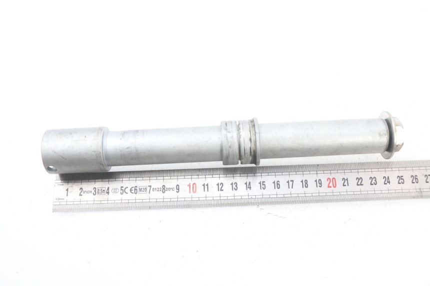 photo de VORDERRADACHSE HONDA CBR RR FIREBLADE 1000 (2006 - 2007) - Detailansicht des Bauteils