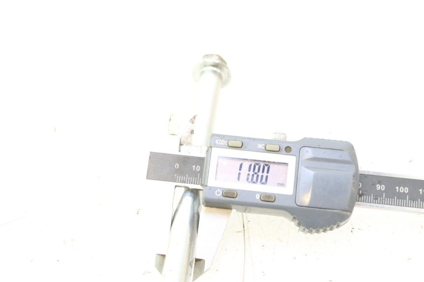 photo de VORDERRADACHSE JM MOTORS F45i 4T 50 (2020 - 2023) - Technische Nahaufnahme