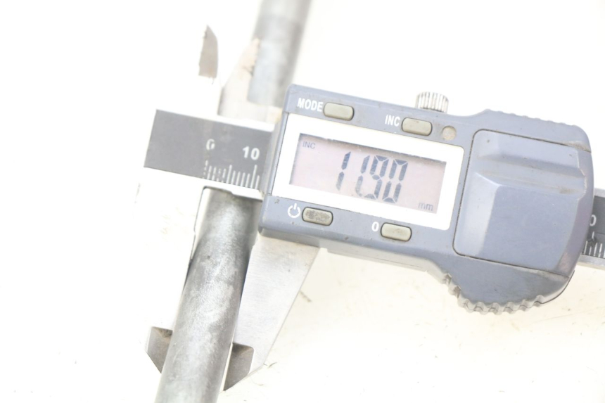 photo de VORDERACHSE HONDA FES PANTHEON 2T 125 (1998 - 2002) - Alternative Perspektive