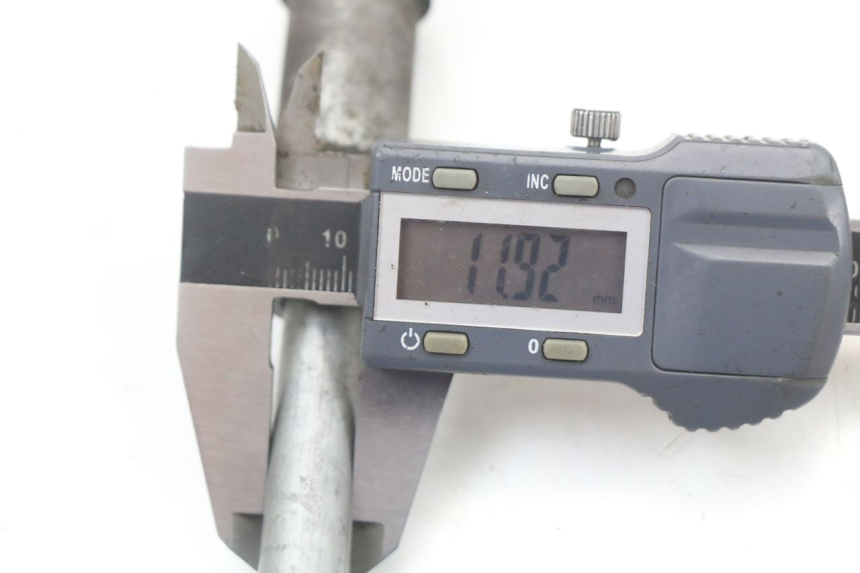 photo de VORDERACHSE HONDA FES PANTHEON 2T 125 (1998 - 2002) - Alternative Perspektive