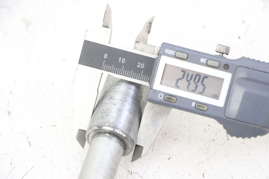 photo de VORDERRADACHSE HONDA FORZA ABS 300 (2013 - 2017) - Alternative Perspektive