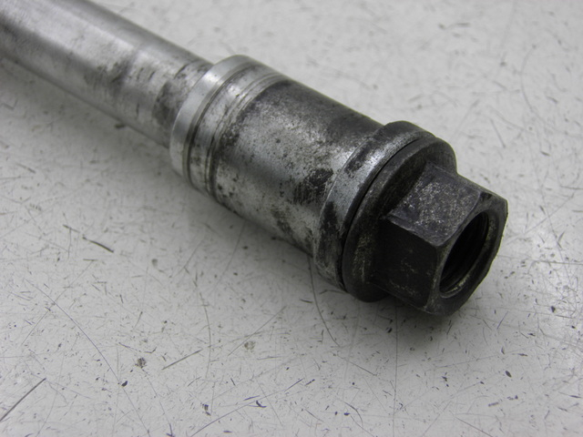 photo de VORDERRADACHSE KAWASAKI ER - 5 500 (1997 - 2000) - Detailansicht des Bauteils