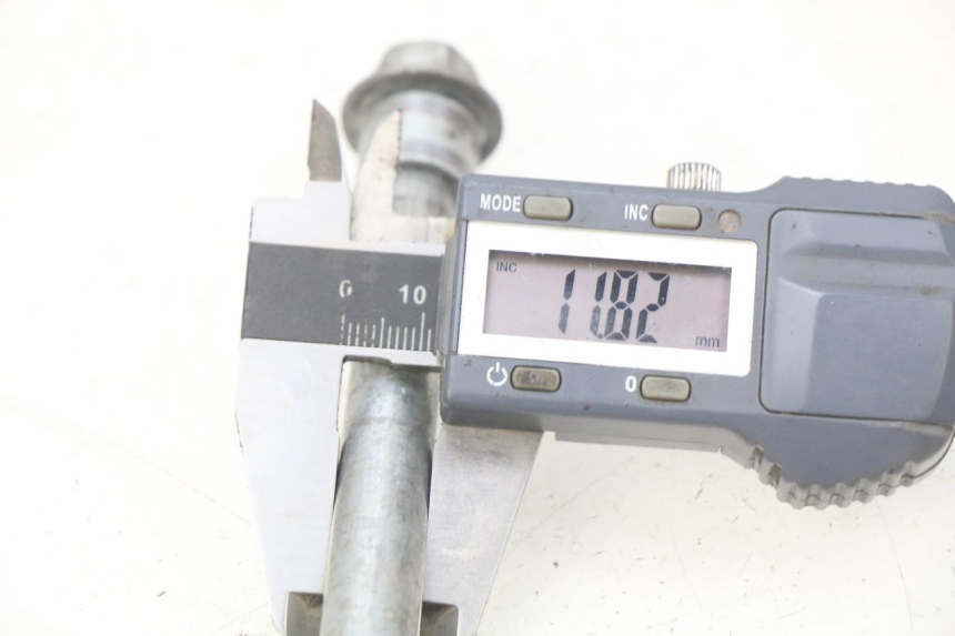 photo de VORDERRADACHSE POCKET BIKE KXD 50 - Detailansicht des Bauteils