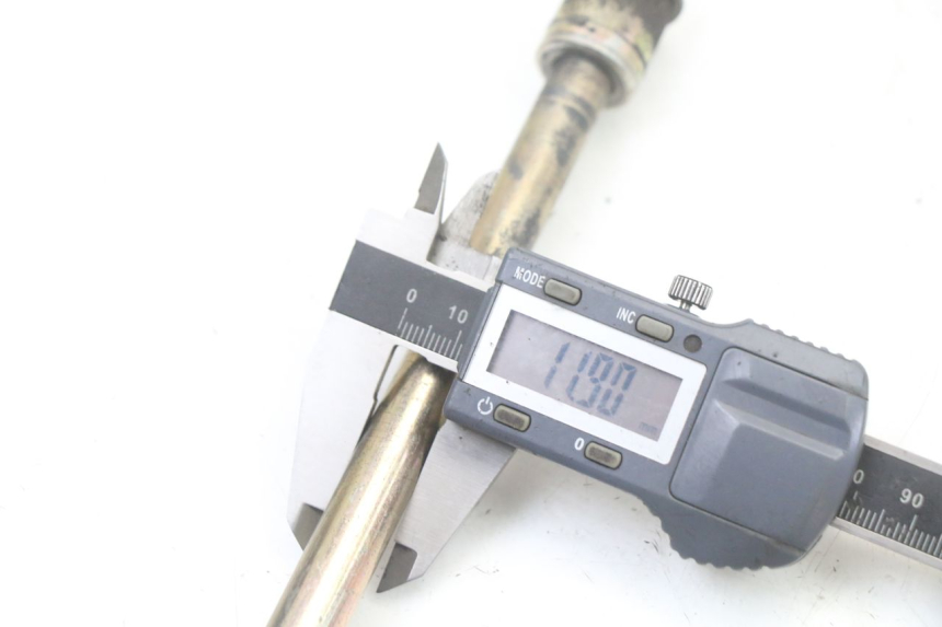 photo de VORDERRADACHSE KYMCO GRAND DINK 125 (2008 - 2014) - Technische Nahaufnahme