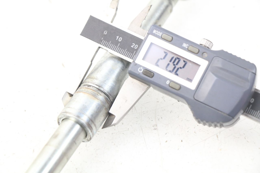 photo de VORDERRADACHSE YCF LITE F 125 - Alternative Perspektive