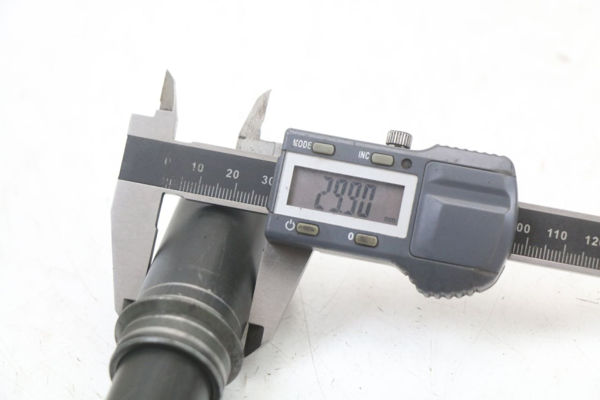 photo de VORDERRADACHSE MOTO GUZZI NORGE 8V GT 1200 (2011 - 2016) - Alternative Perspektive