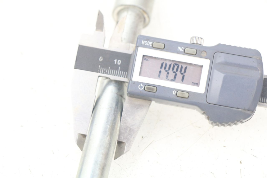 photo de VORDERACHSE APOLLO RXF 125 - Zoom auf Gebrauchszustand