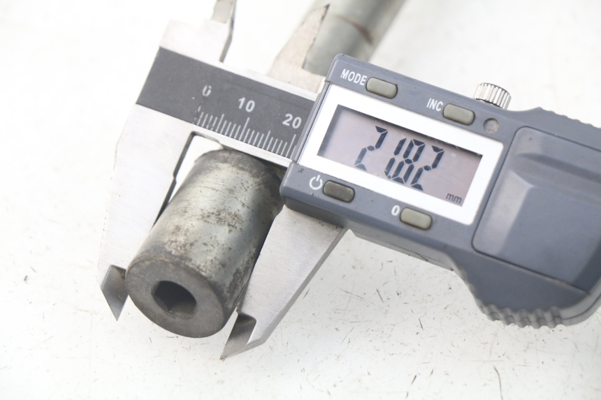 photo de VORDERRADACHSE PEUGEOT SATELIS 500 (2007 - 2013) - Technische Nahaufnahme