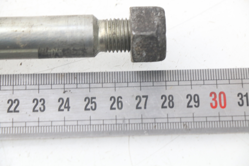 photo de VORDERRADACHSE PEUGEOT SATELIS 500 (2007 - 2013) - Details der Befestigungspunkte