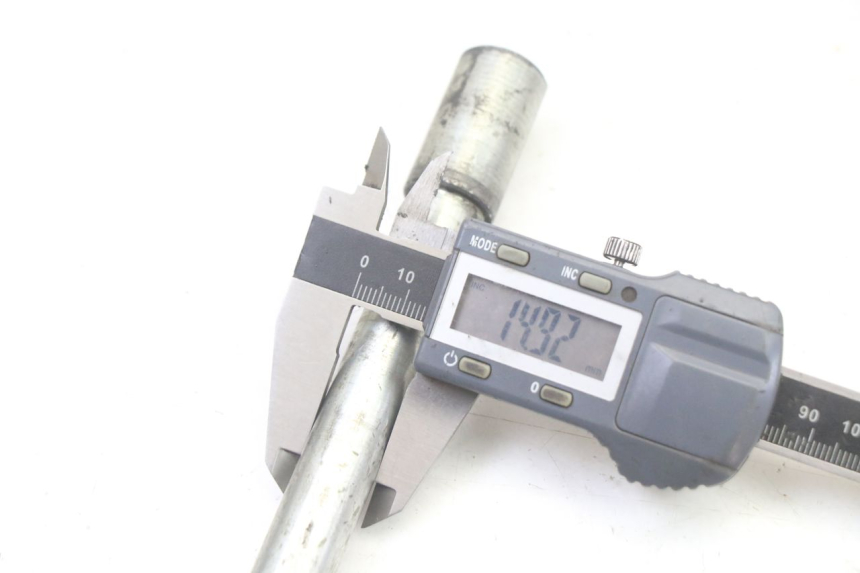 photo de VORDERRADACHSE APRILIA SCARABEO GT TOURING 125 (1999 - 2005) - Gesamtansicht des Produkts