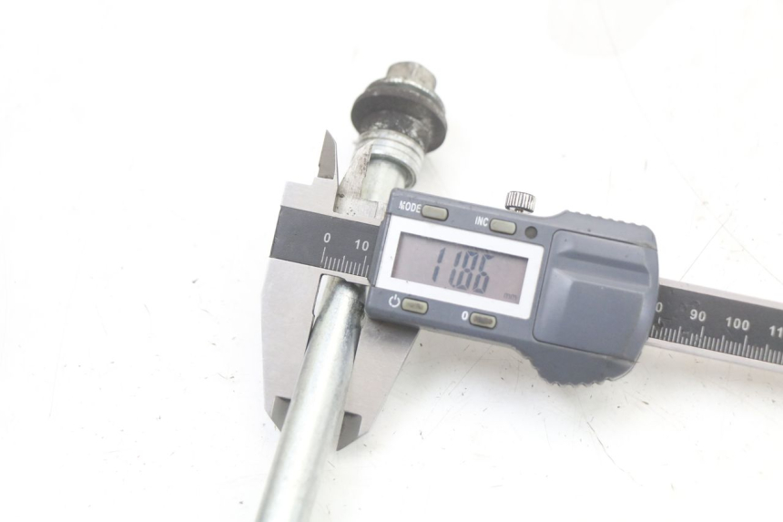 photo de VORDERRADACHSE SUZUKI BURGMAN 125 (2018 - 2021) - Technische Nahaufnahme