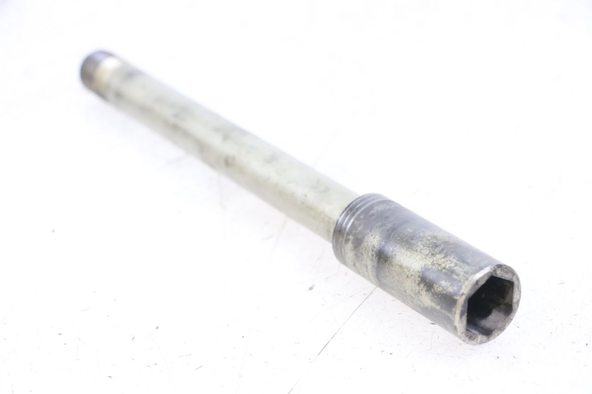 photo de VORDERRADACHSE SUZUKI GSX F GSXF 650 (2007 - 2015) - Gesamtansicht des Produkts