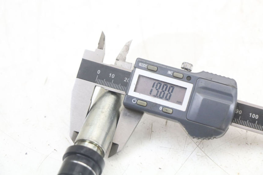 photo de VORDERRADACHSE HUSQVARNA SVARTPILEN 401 (2018 - 2023) - Technische Nahaufnahme