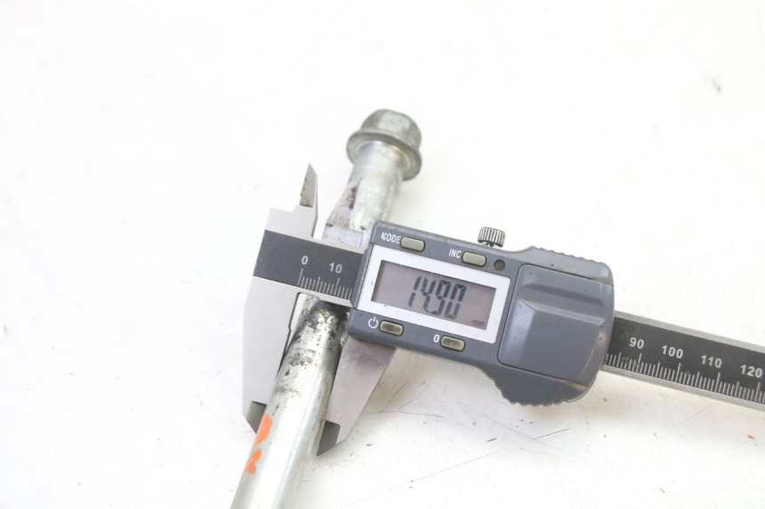 photo de VORDERRADACHSE YAMAHA TDR DELTABOX 125 (1997 - 2003) - Technische Nahaufnahme