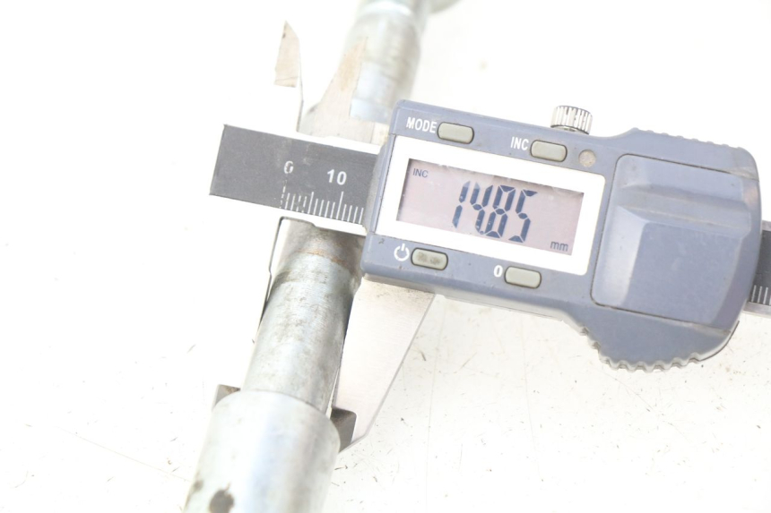 photo de VORDERRADACHSE NITRO MOTORS THUNDER 125 - Alternative Perspektive