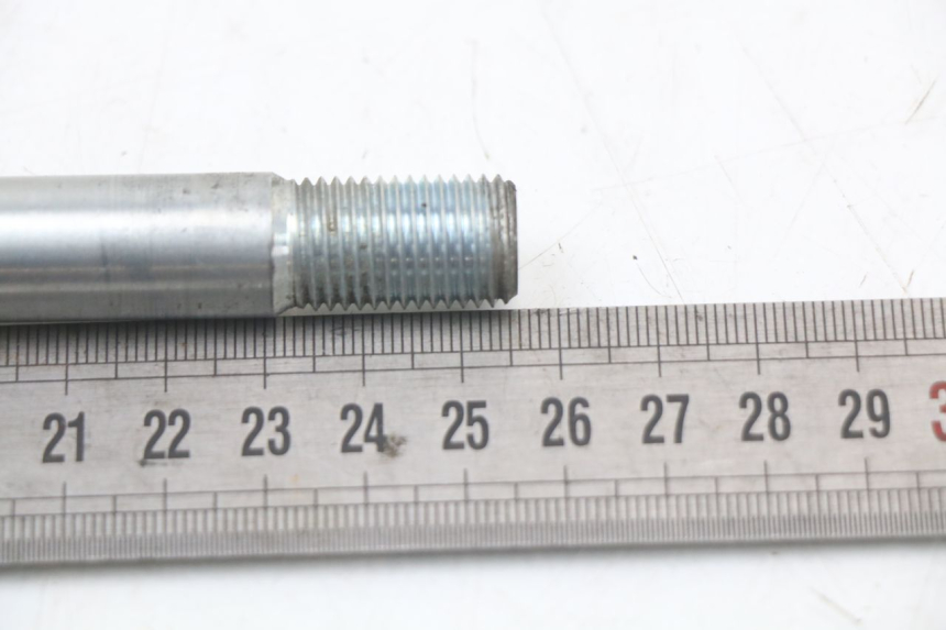 photo de VORDERRADACHSE SUZUKI VL INTRUDER 125 (2004 - 2007) - Zoom auf Gebrauchszustand