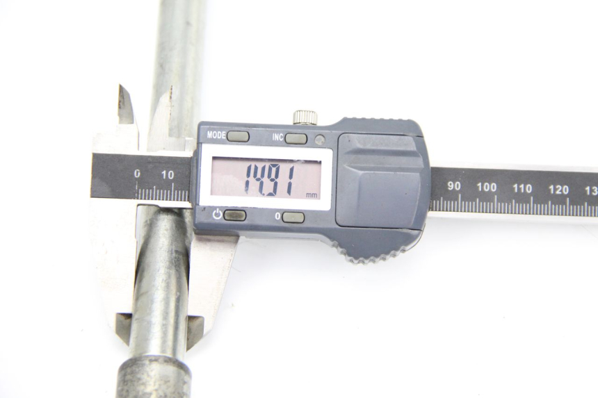 photo de VORDERRADACHSE PIAGGIO X9 125 (2000 - 2003) - Alternative Perspektive