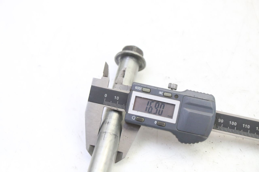 photo de VORDERRADACHSE YAMAHA XJ6 ABS 600 (2008 - 2016) - Technische Nahaufnahme